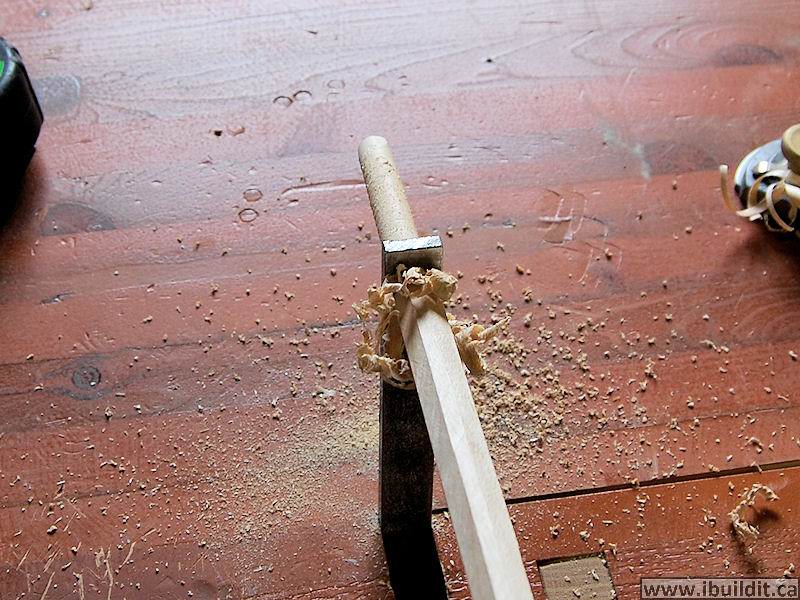 How To Make A Simple Dowel Maker IBUILDIT.CA